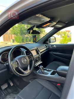 جیپ گراند شیرۆکی